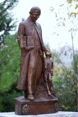 Statua in bronzo di San Orione